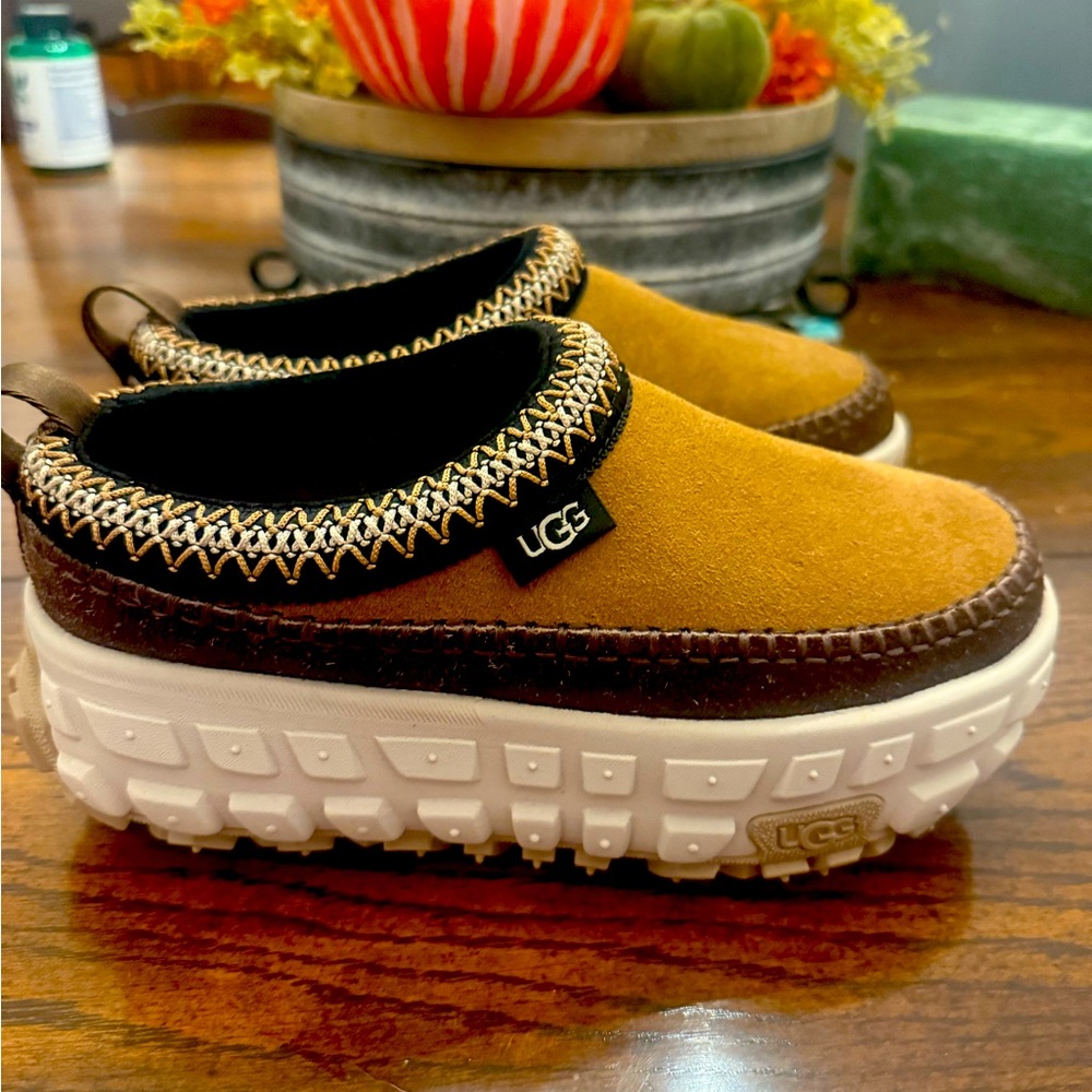 Ugg slip on shoes